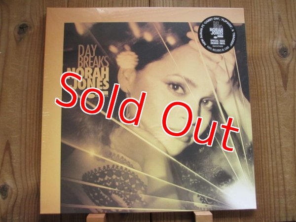 画像2: 売れてます！初回限定オレンジ・ヴァイナル極少入荷！■Norah Jones / Day Breaks (Orange Vinyl 180g) (2)