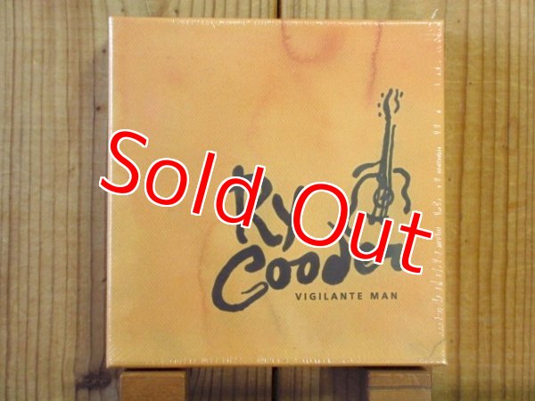 画像1: ライクーダーの72-95年FMラジオ放送用ライヴ音源が6CD化！■Ry Cooder / Vigilante Man (6CD Box) (1)