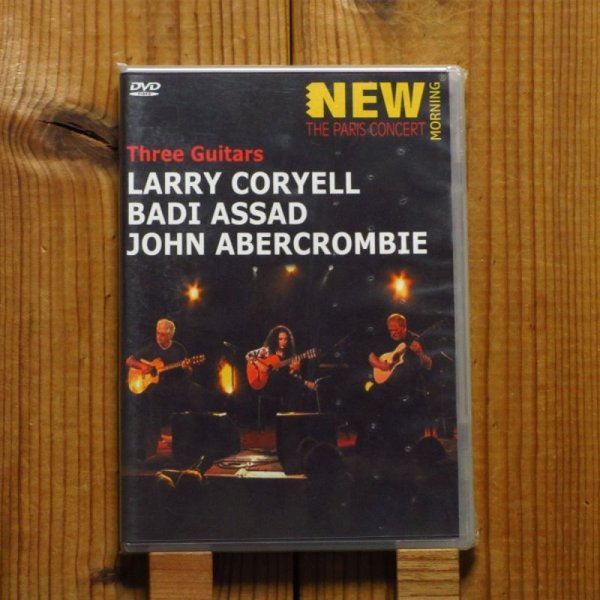 画像1: Larry Coryell & Badi Assad & John Abercrombie / Three Guitars: Paris Concert (1)