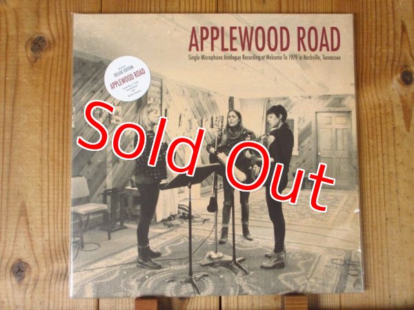 画像1: 3人組女性カントリーグループのデビュー作がDXエディションLP+7インチ付で入荷！■Applewood Road / Applewood Road (Deluxe Edition／7inch付) (1)