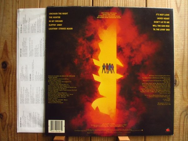 画像2: Dokken / Under Lock And Key (2)