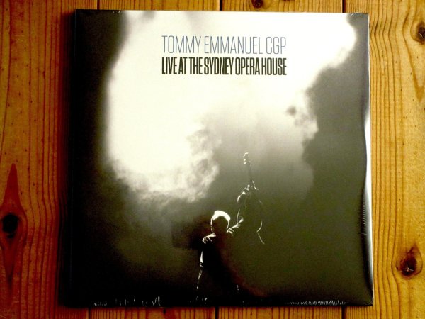 画像1: アコギの神トミーエマニュエルの最新ライブアルバムがアナログ盤で入荷！■Tommy Emmanuel ‎/ Live At The Sydney Opera House (1)