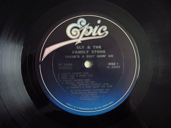 画像3: Sly & The Family Stone / There's A Riot Goin' On (3)