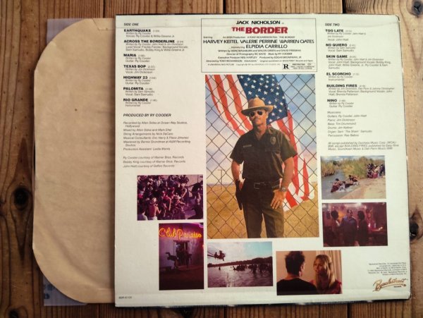 画像2: Ry Cooder / The Border (Original Sound Track) (2)