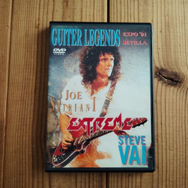 画像1: V.A. (Brian May,  Extreme, Steve Vai, Joe Walsh, Joe Satriani, Paul Rodgers, ) / Guitar Legends, EXPO '91 Sevilla (1)