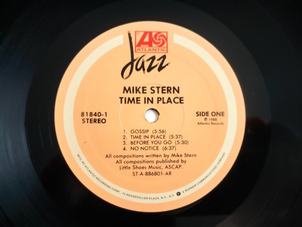 画像3: Mike Stern / Time In Place (3)