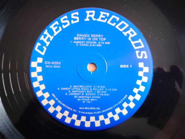画像3: Chuck Berry / Berry Is On Top (3)